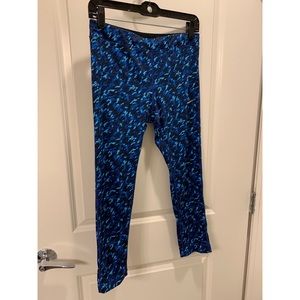 Nike cropped work out pants